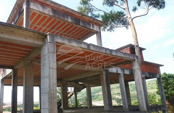 5014 | Property under construction, T6 house and chapel cent. XVI, Campo Real