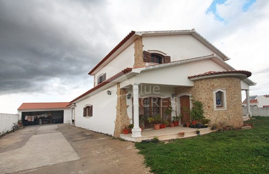 1124 | Detached house T5, with garage and annexes, Gracieira, Óbidos