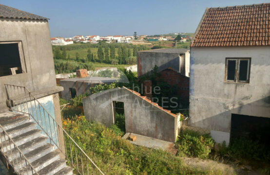 1155 | Conjunto de moradias, anexos, quintal, vista mar, perto da praia, Atalaia